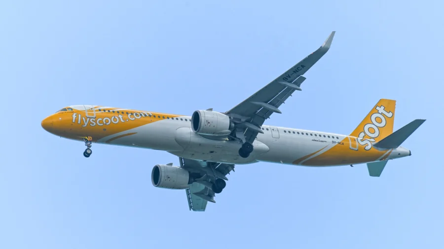 Flight From China Returns to Airport Due to Tech Issues