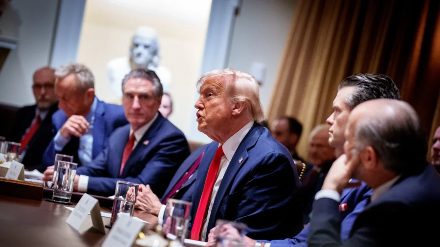 First Cabinet Meeting Shows Trump Trusts Appointees: Analyst
