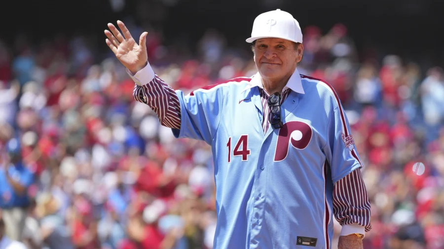 Trump Says He Will Pardon Baseball Great Pete Rose
