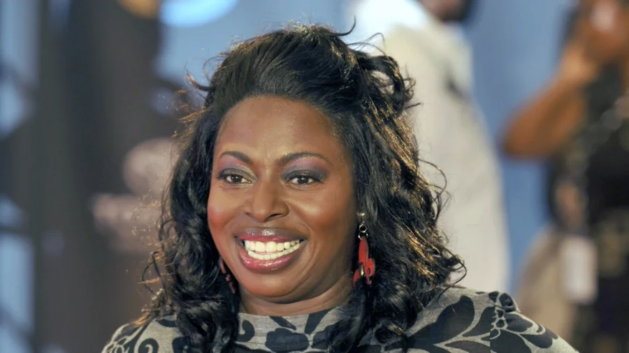 Grammy-Nominated Singer Angie Stone Dies in Car Crash