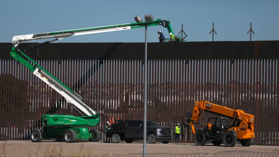 Expert: Trump Administration Able to Close the Border With Existing Authorities, Money, Personnel in Just 6 Weeks