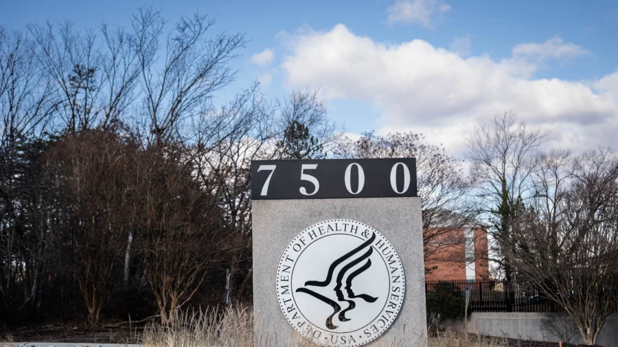 US Health Agency Now Says Employees Have to Respond to DOGE Email