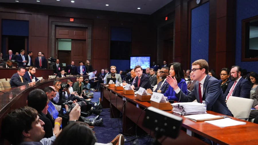 Big City Mayors Defend Policies Protecting Illegal Immigrants in Testimony to Congress