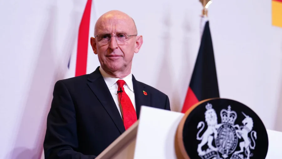Defense Secretary Welcomes UK Counterpart to Pentagon