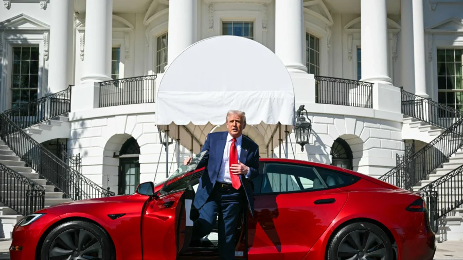 Trump Speaks on Ukraine, Tariffs While Browsing Teslas