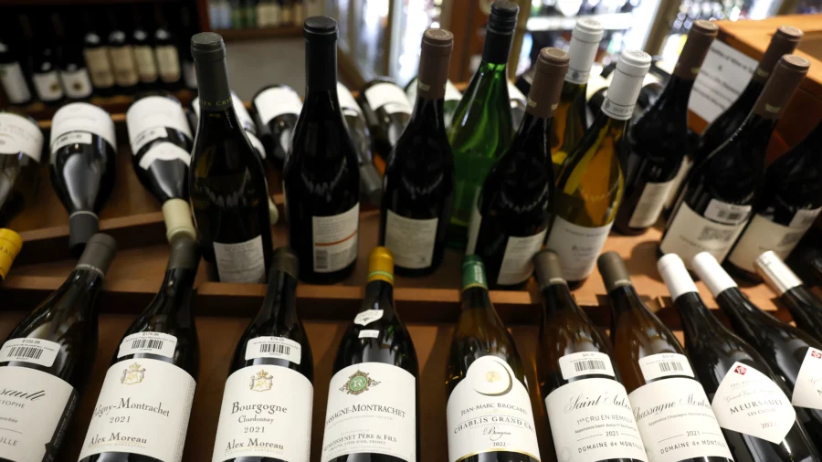 Trump Threatens 200 Percent Tariff on EU Alcohol