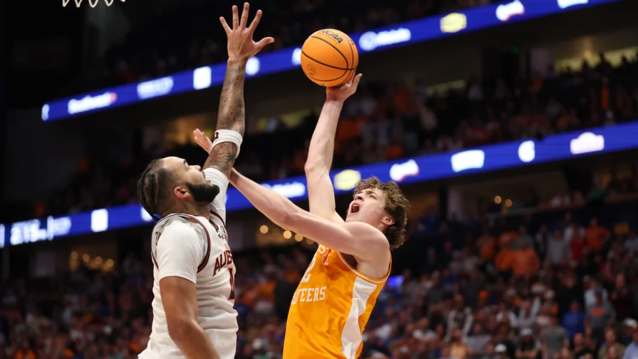 College Basketball Roundup: Conference Championship Week