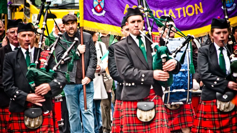 Dubliners Parade to Celebrate St Patrick’s Day