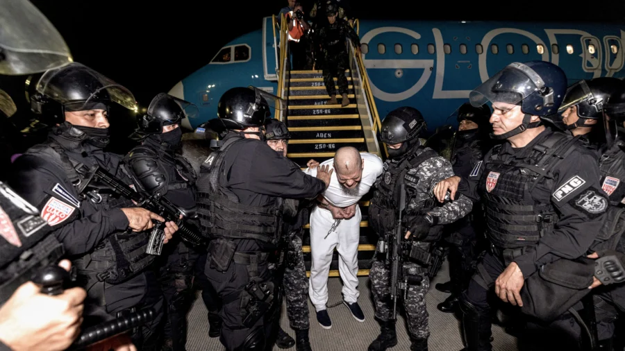 Trump Admin Wins Reprieve in Court Battle Over Gang Member Deportation Flight Records