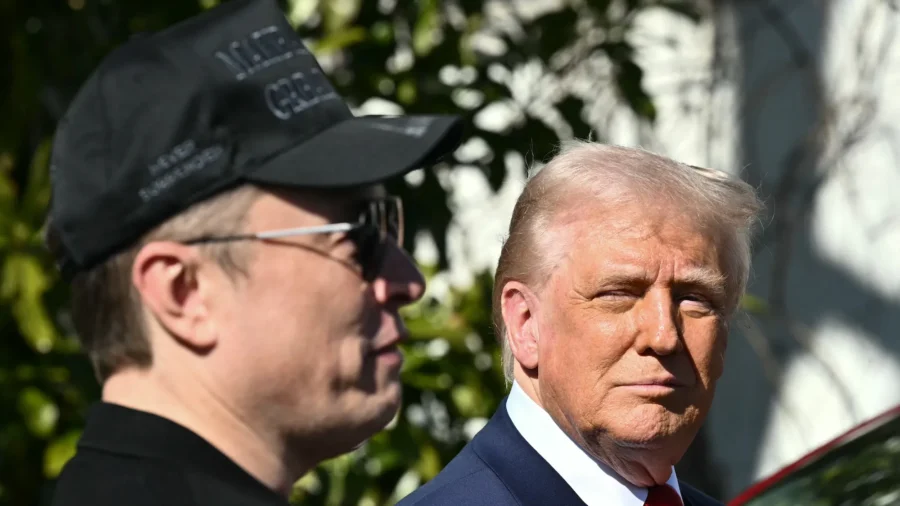 Trump Says Not Sharing China War Plans With Musk, Citing Business Conflicts