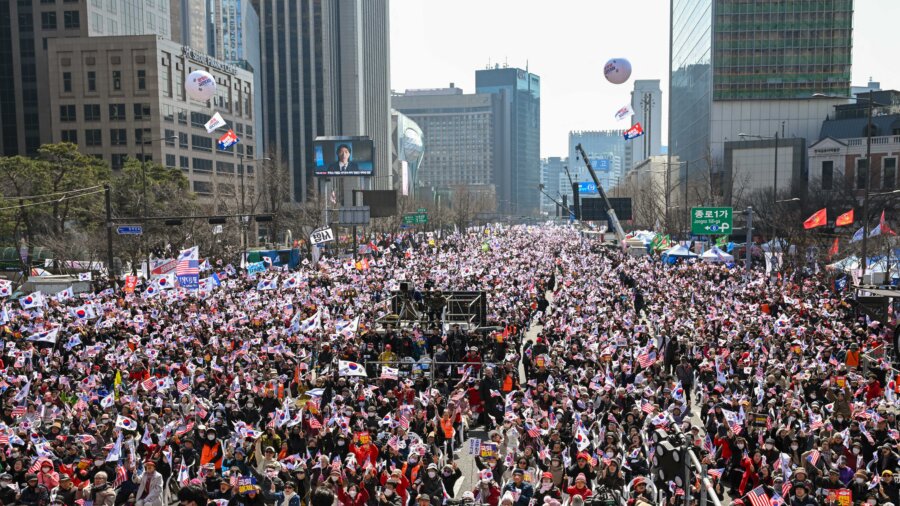 President Yoon Supporters Hold Rallies in Seoul, South Korea