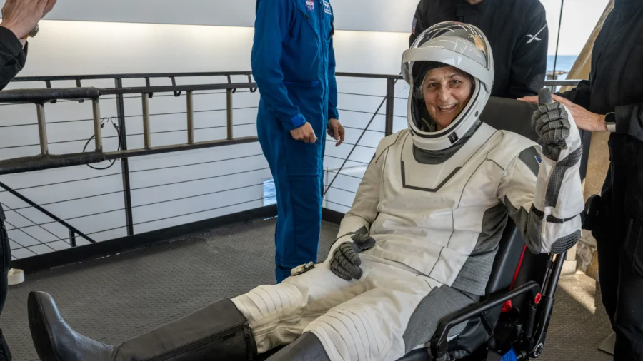 NASA Astronauts Butch, Suni Readjust to Life on Earth