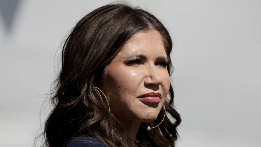 DHS Secretary Noem to Visit El Salvador Prison Holding Venezuelan Deportees