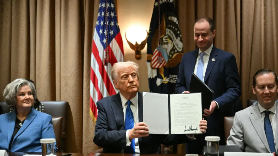 Trump Meets With US Ambassadors in Cabinet Room