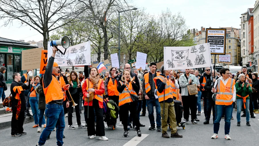 French Business Owners Protest New Tax Hike