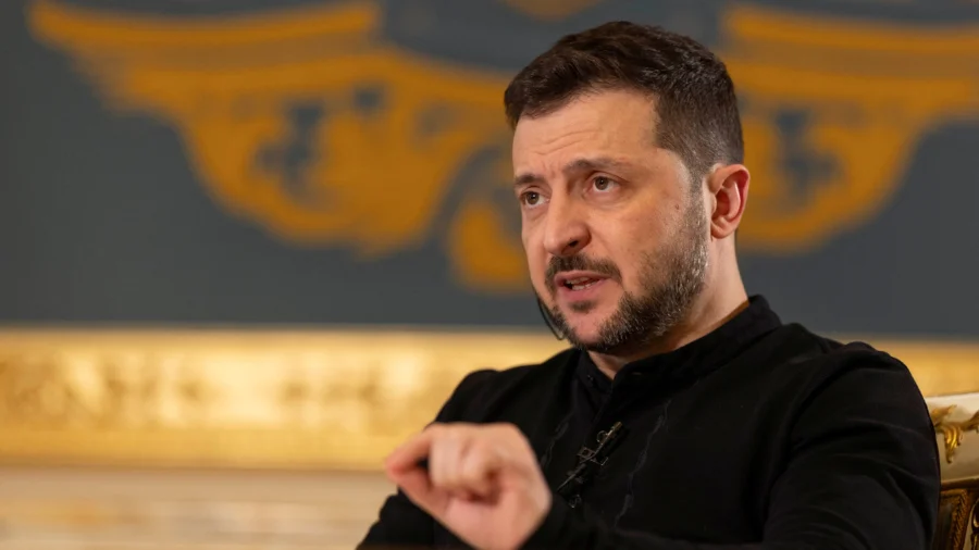 Zelenskyy Holds News Conference in Paris After Meeting With European Leaders