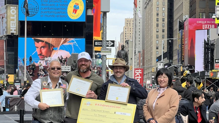 Gan Jing World Awards #KindnessIsCool Winners in Times Square