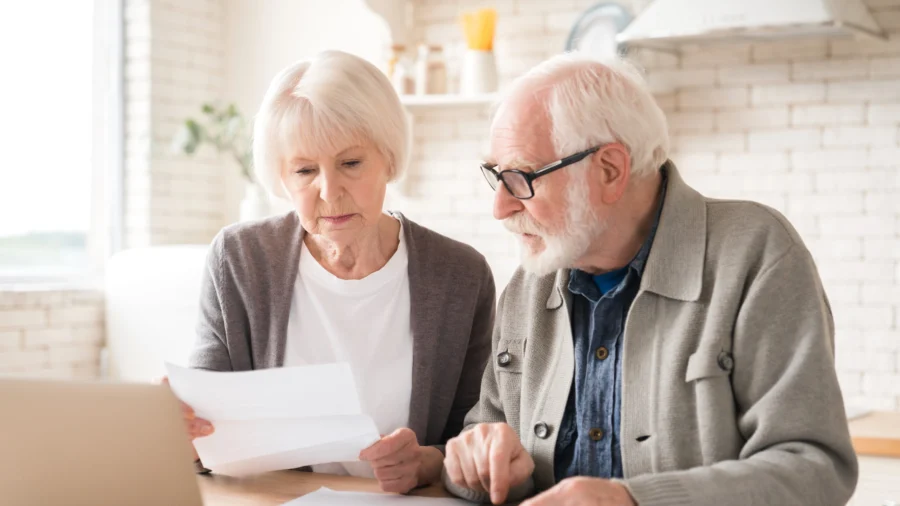 What Older Divorcing Couples Need to Know About Social Security
