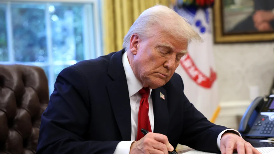 Trump Signs Executive Orders