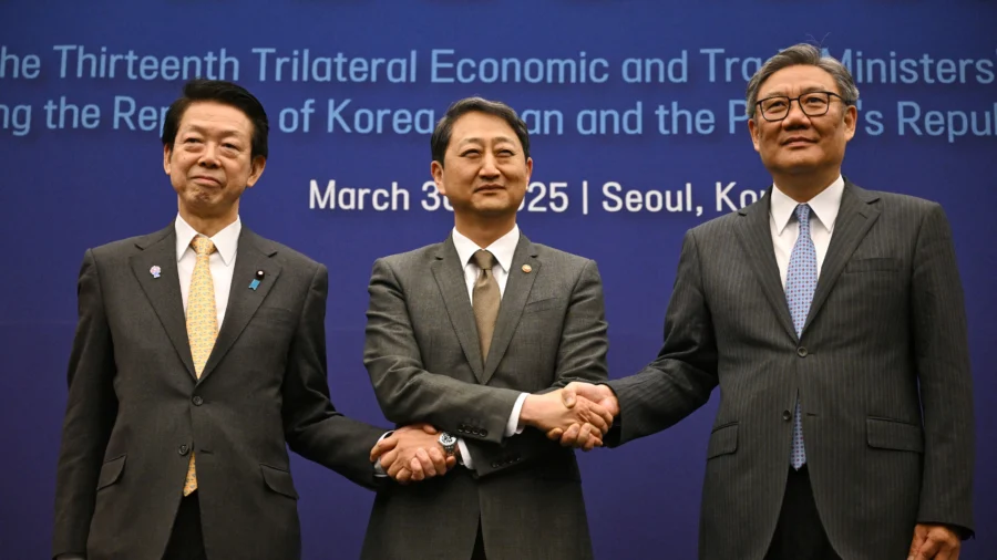 China, South Korea, and Japan's Trilateral Trade Talk Just 'Housekeeping': Foreign Policy Analyst