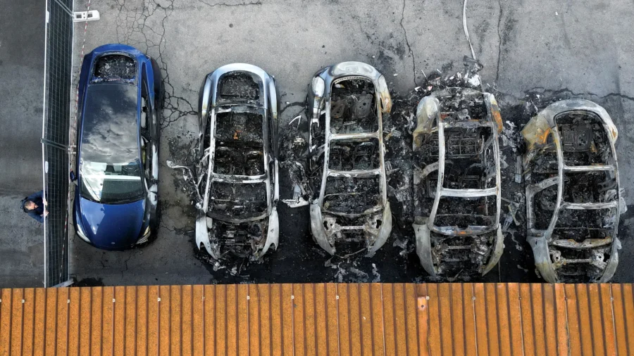Fire Destroys 17 Tesla Vehicles at Dealership in Italy