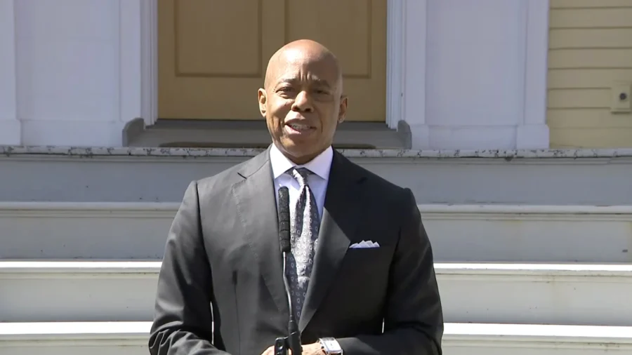 Judge Dismisses Criminal Case Against NYC Mayor Eric Adams