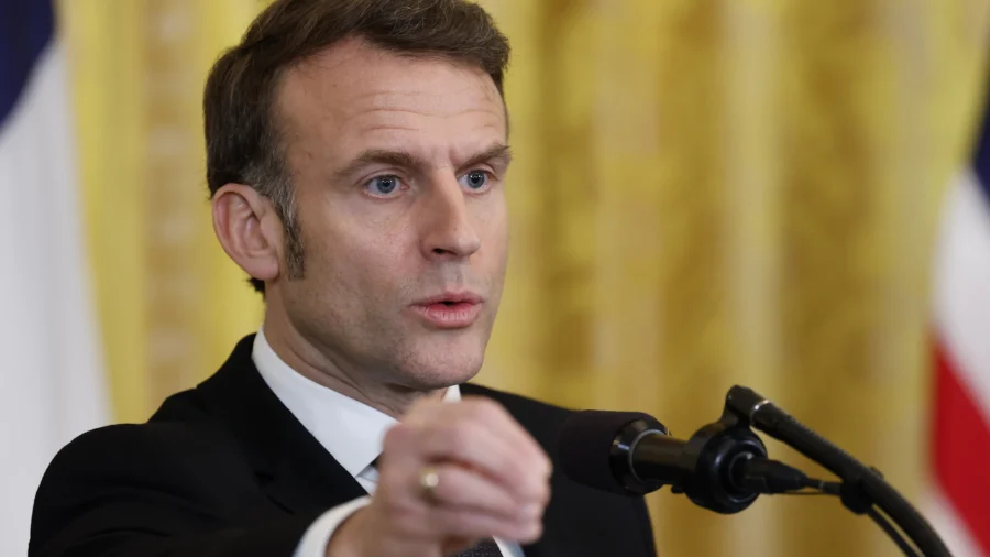 French President Meets With Representatives of Sectors Hit by US Tariffs
