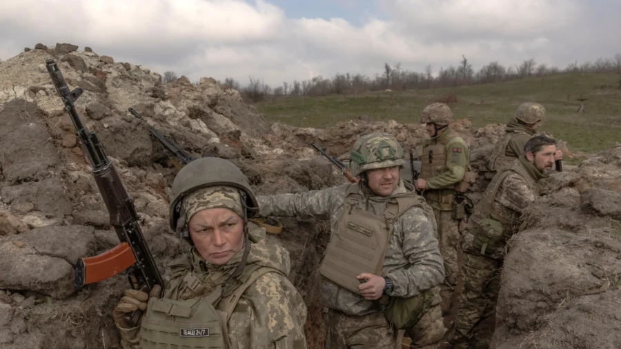 China Arms Russia, Moscow Returns the Favor with Military Training