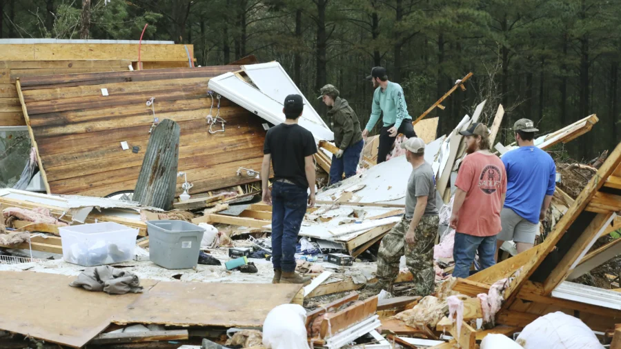 Storms Kill 7 in the South and Midwest as Forecasters Warn of Catastrophic Rains, Floods This Week