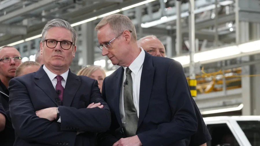 Starmer Backs British Electric Vehicles Amid Trump Tariffs