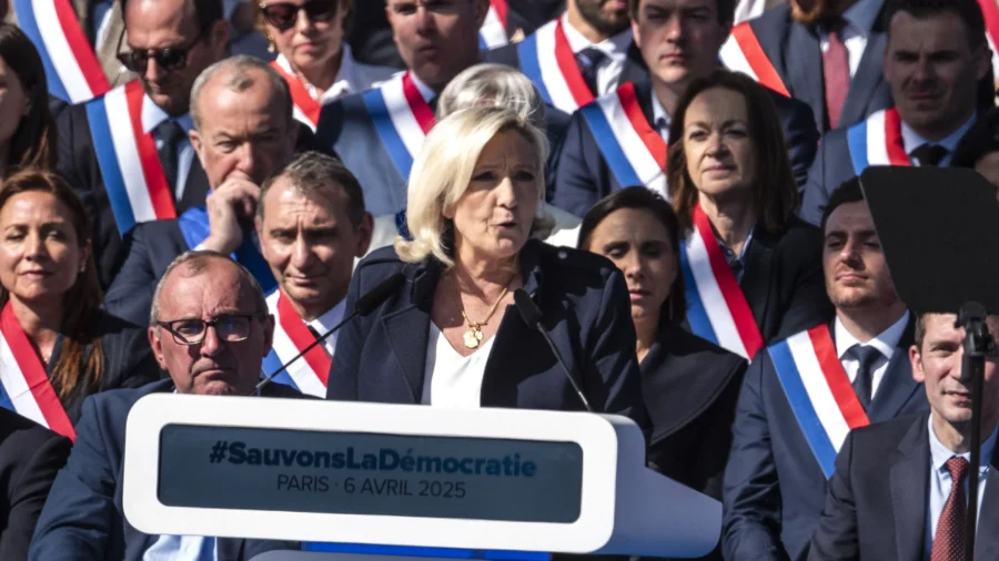 Thousands Rally in Paris in Support of Le Pen After Court Ban
