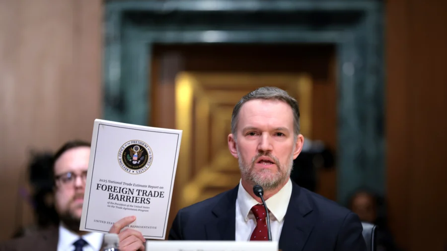 Trade Chief Says Tariffs Are Necessary in Response to Senators' Concerns