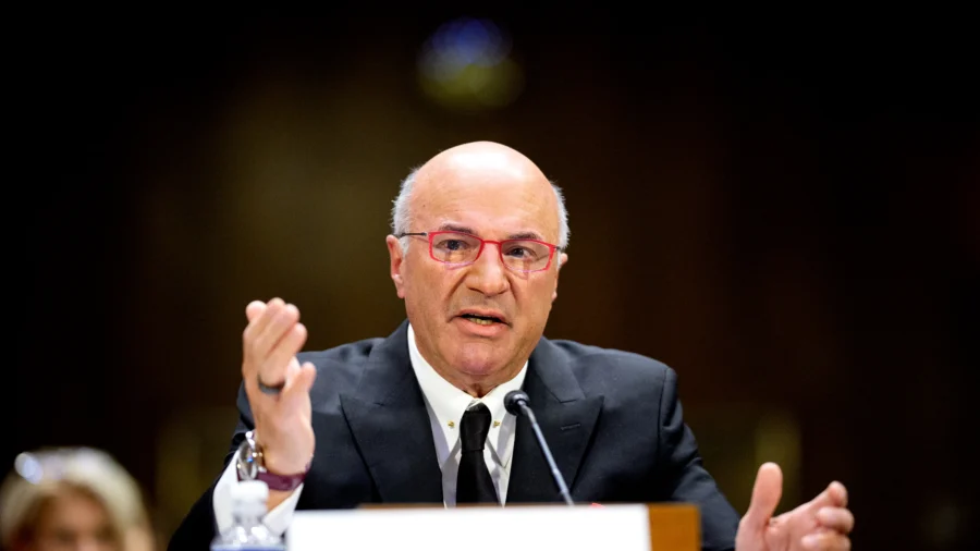 Lawmakers Warn of China’s Financial Threats to US Retiree Savings