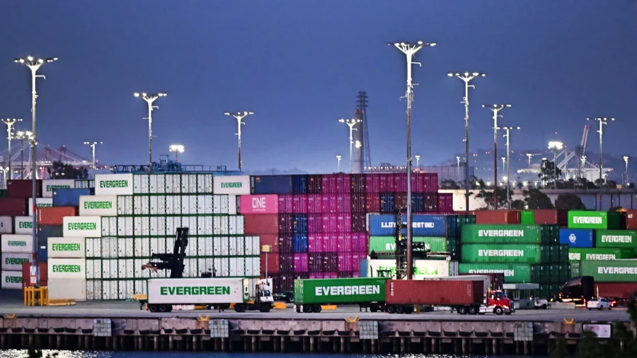 Tariffs Have Not Derailed US Economic Growth: Financial Analyst