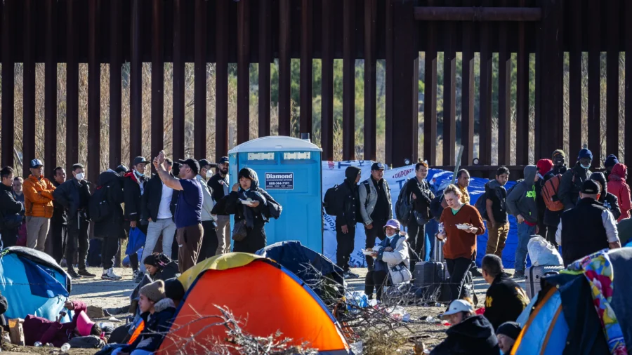 Deportations in 2026 Set to Surpass Those in 2025: DHS