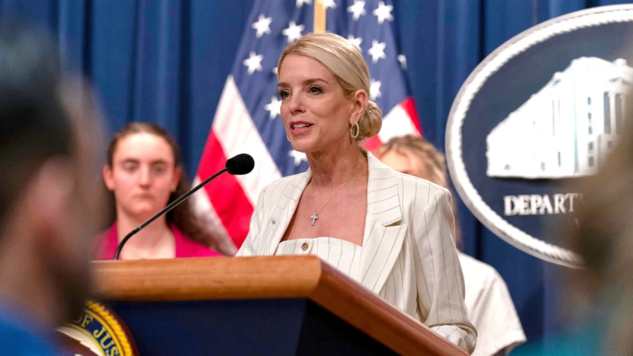 Bondi Says Mistakenly Deported El Salvador Man Not Coming Back