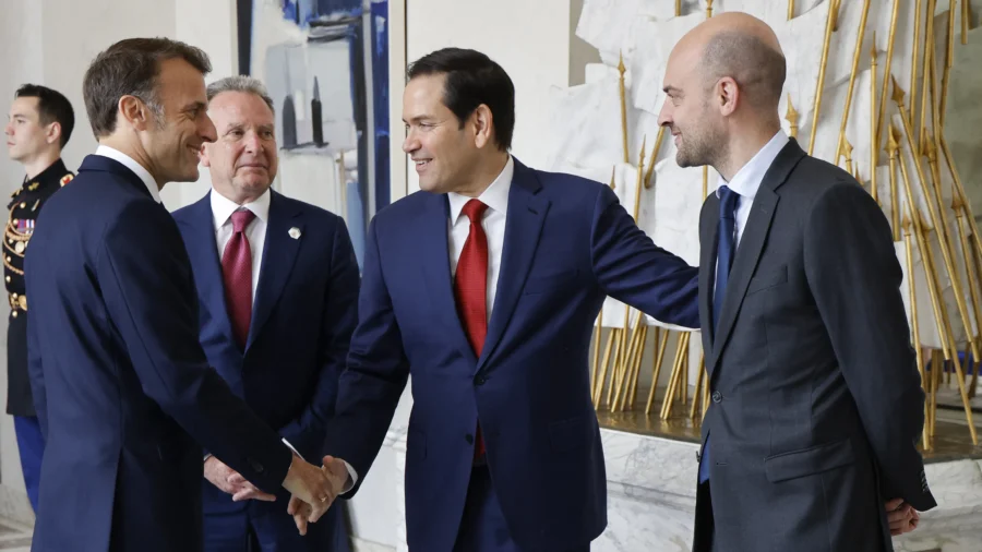 US Cease-Fire Proposals Fit ‘Realities on the Ground’ in Ukraine: French Officials