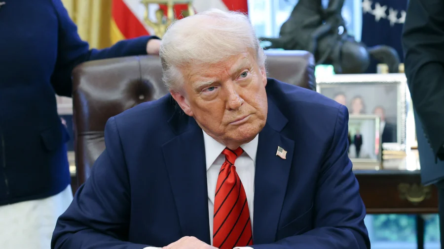 White House Denies Reports Trump Considering Cutting China Tariffs