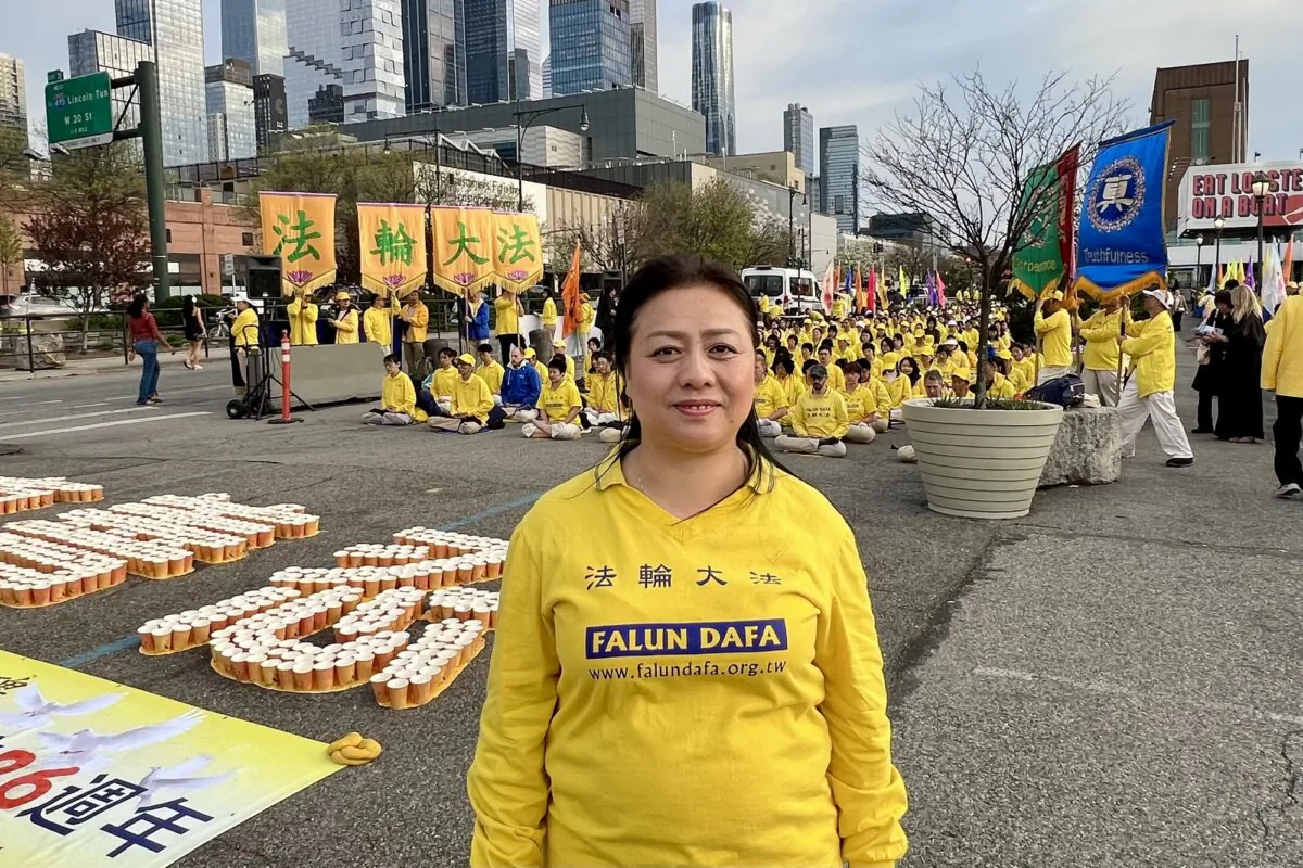 Gao Hongmei in New York on April 19, 2025. (Zhao Fenni/The Epoch Times)
