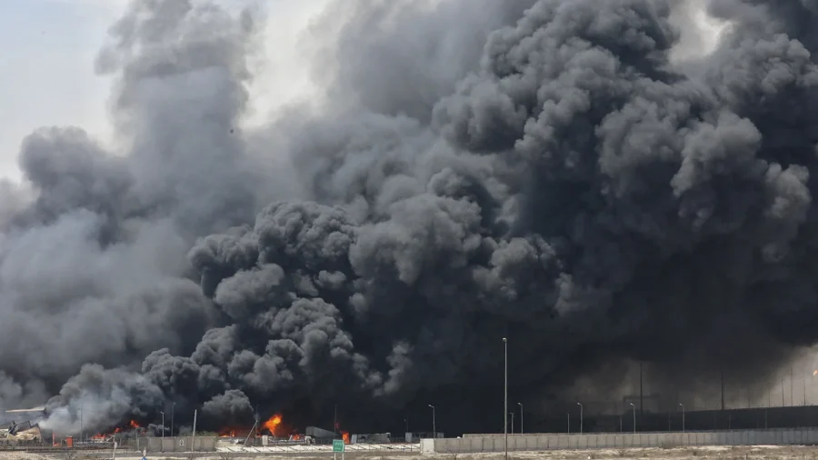 Iranian Port Explosion Reveals Regime’s Systematic Merging of Military and Civil: Analyst