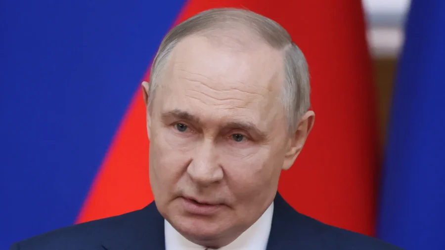 Putin ‘Projecting His Power’: Former Ambassador on Russia’s 3-Day Cease-Fire Announcement