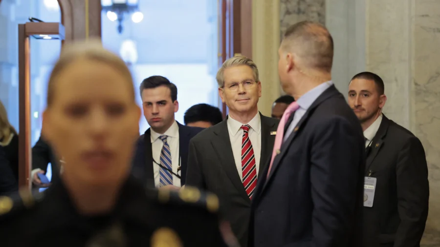 GOP Lawmakers Meet With Trump and Bessent Over Reconciliation Bill