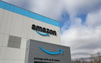 Amazon Denies Report of Plans to Display Costs of US Tariffs on Website
