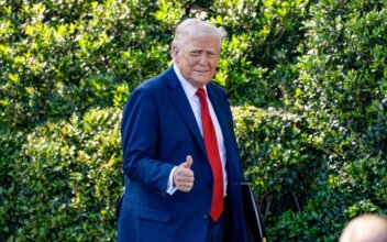 LIVE NOW: Trump Delivers Commencement Address at University of Alabama