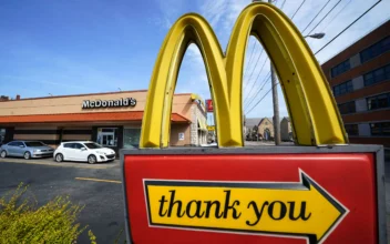 McDonald’s Global Sales and Earnings Drop, Weighed Down by Weak US Sales