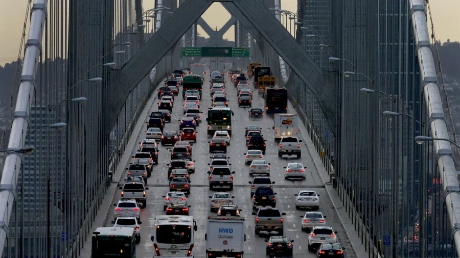 US House Votes to Block California’s Plan to Ban Sale of Gas-Powered Cars