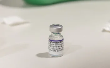 Recipients of Pfizer COVID-19 Vaccine Had Higher Mortality Than Those of Moderna: Study