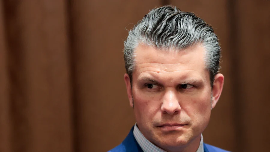 Hegseth Hosts Honor Cordon and Meeting With Peruvian Minister of Foreign Affairs