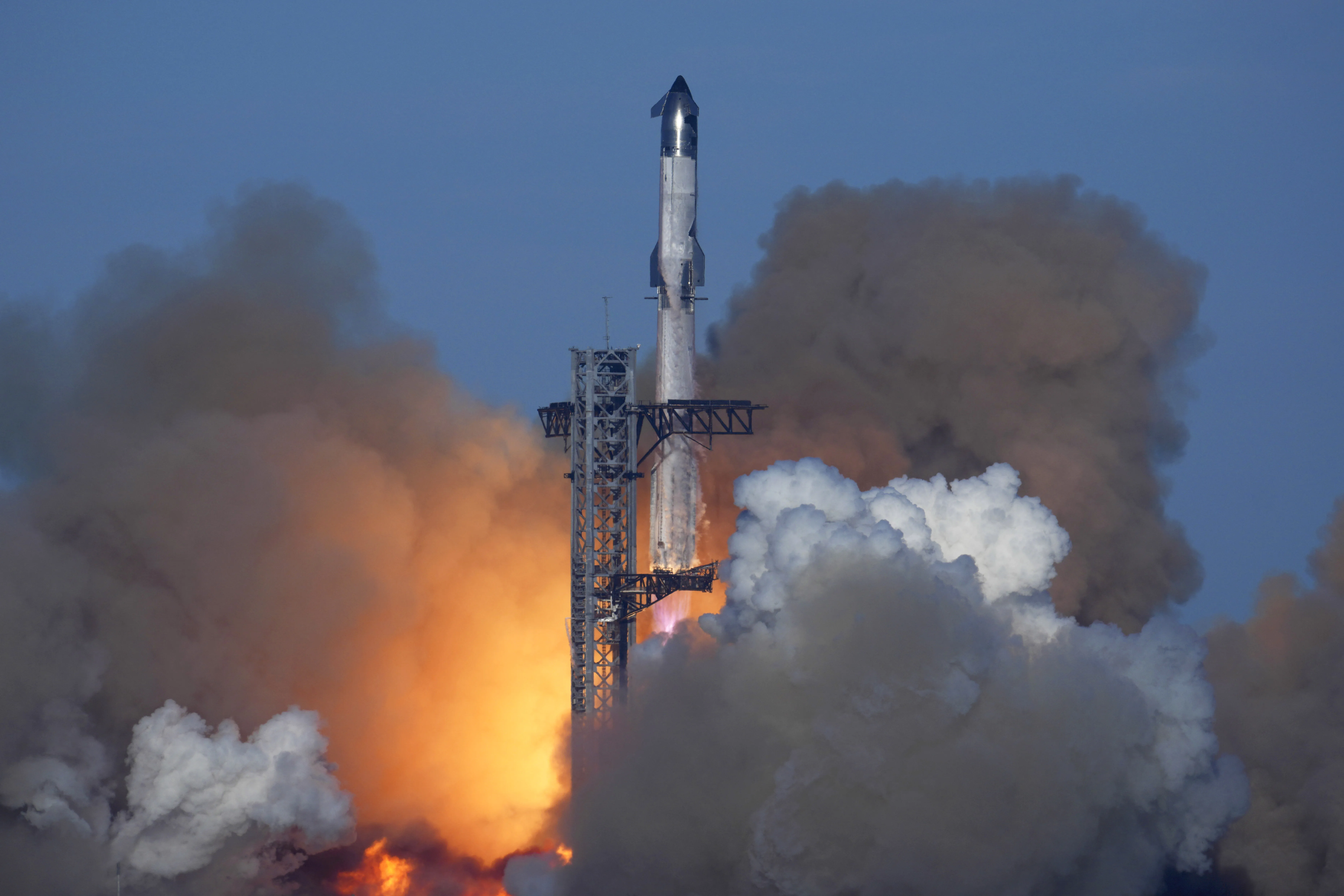 FAA Approves SpaceX Plan to Launch Up to 25 Starships From Texas
