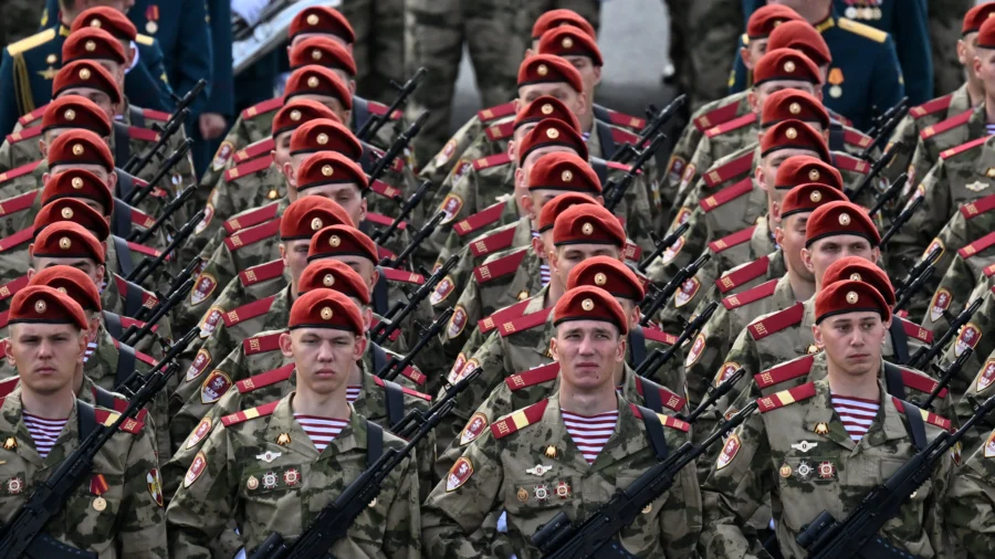 Analyst: Putin's Longtime Design Is to Align With Communist China to Defeat US